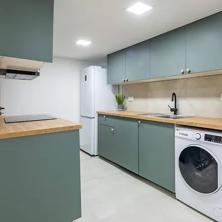 Cityscape Budget Doubledecker A Apartment Budapest