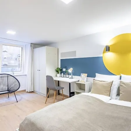 Apartment Cityscape Budget Doubledecker A